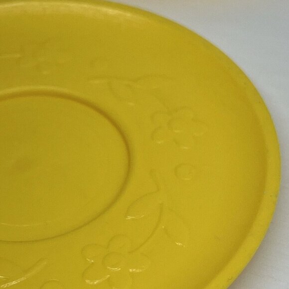 Vintage Fisher Price Fun With Food TEA SET Replacement plates x 4 Yellow #681 - Picture 6 of 7